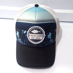 SALT LIFE GRADIENT BLUE AND BLACK WHITE MESH SNAPBACK FITTED CAP SIZE OS NWT